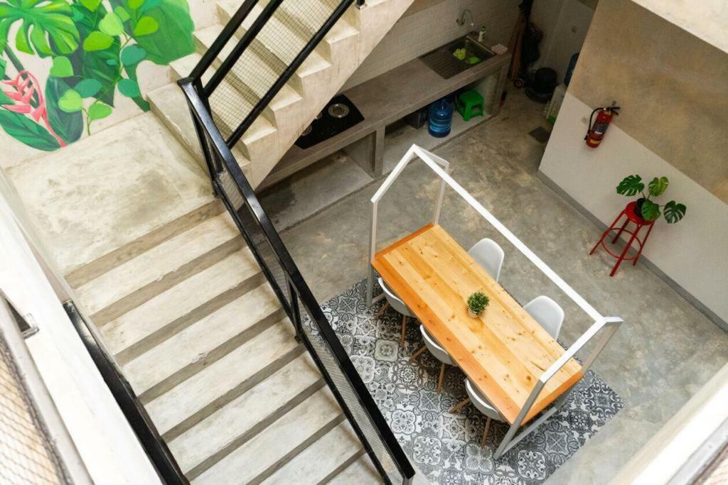 Fybed Aparthotel Semarang Luaran gambar