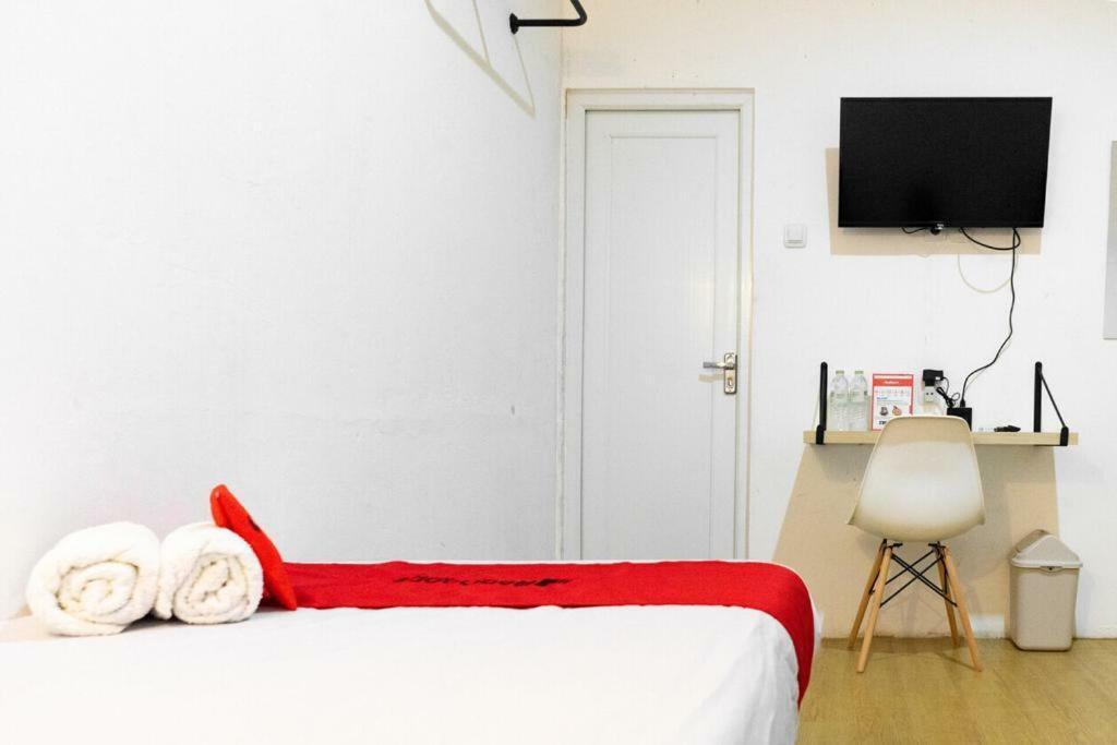 Fybed Aparthotel Semarang Luaran gambar