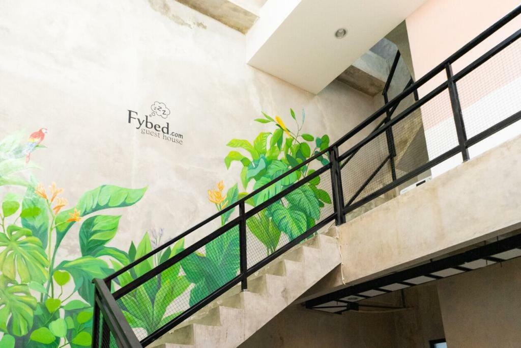 Fybed Aparthotel Semarang Luaran gambar