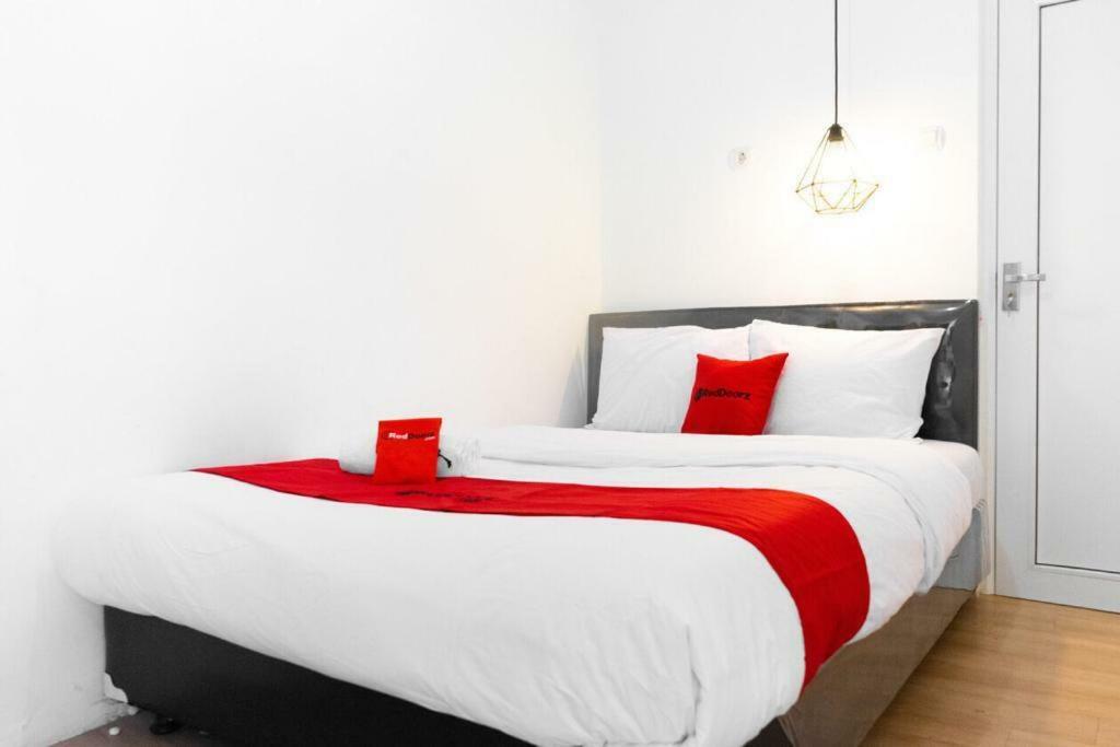 Fybed Aparthotel Semarang Luaran gambar