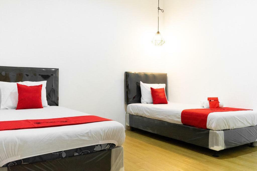 Fybed Aparthotel Semarang Luaran gambar